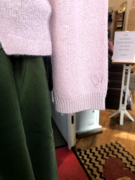 Coster Copenhagen, Cashmere sweater in dusty pink